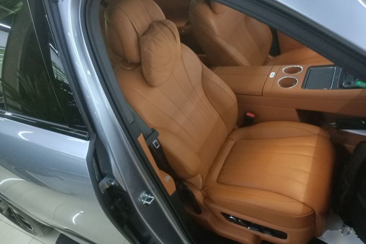 Used Hima AITO M8 2025 Extended-Range Ultra Version 53.4 kWh 5-Seater Edition
