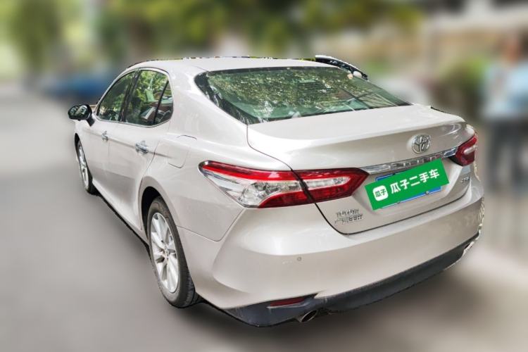 Used Toyota Camry 2018 2.0G Luxury Edition
