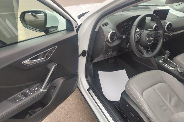 Used Audi Q2L 2022 35 TFSI Fashionable and Elegant Model Driver Seat