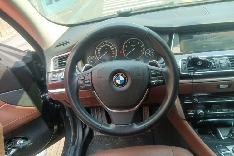 Used BMW 5 Series GT 2014 535i Leading Model Steering Wheel