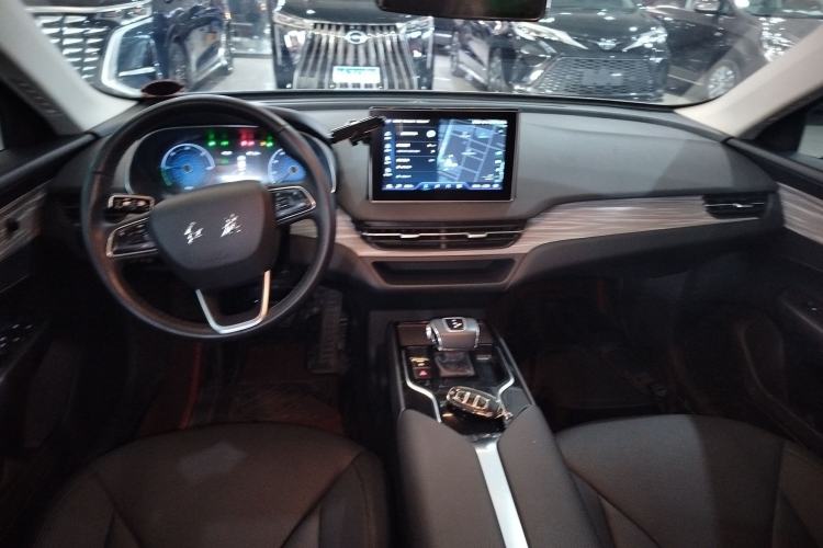 Used Hongqi E-QM5 2023 560km PLUS Interior 2