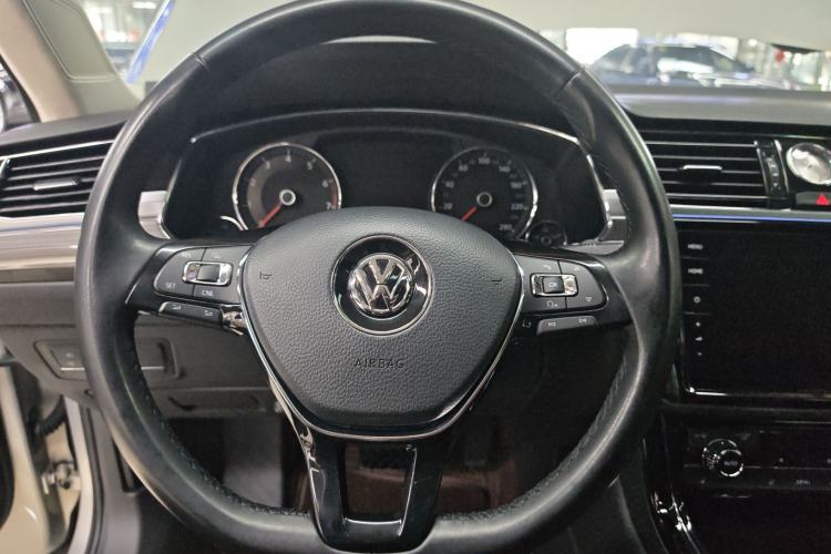 Used Volkswagen Phideon 2018 Revised Version 380TSI Two-Wheel Drive Business Edition