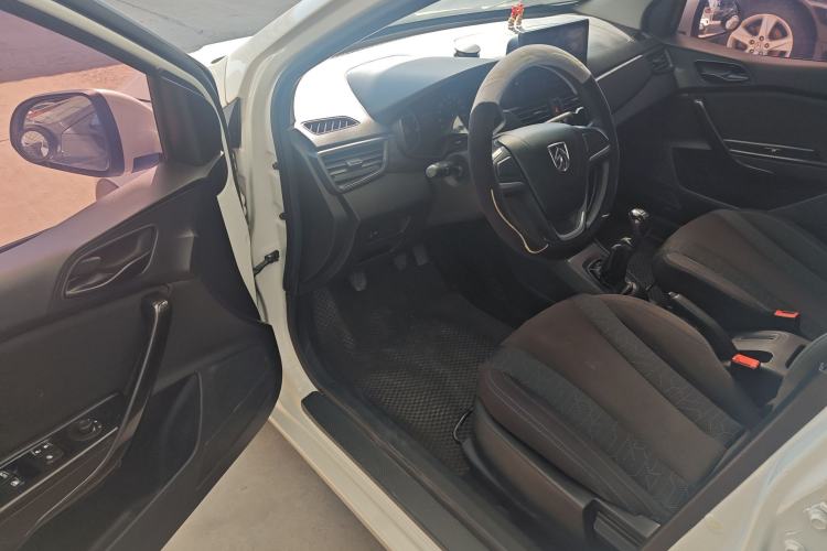 Used Baojun 310 2016 1.2L manual Comfort trim level
