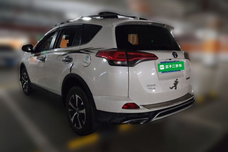 Used Toyota RAV4 2016 2.0L CVT Two-Wheel Drive Fashion Edition China V Standard Rear Left 45 Deg
