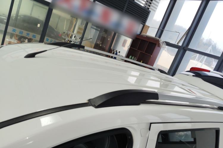 Used Dongfeng Fengon 330 2019 1.5L 330S Manual Comfort Version China VI Standard