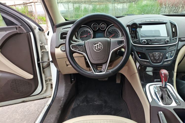 Used Buick Regal 2014 2.0L Leading Fashion Edition Steering Wheel