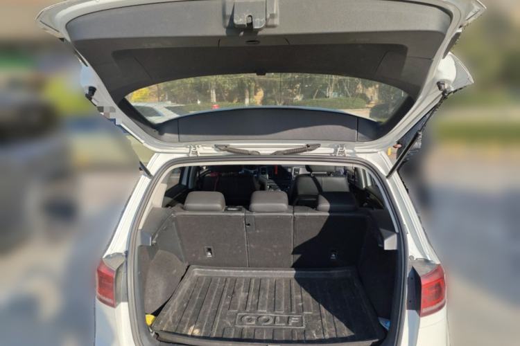 Used Volkswagen Golf Sportsvan 2018 230TSI Automatic Trend Edition Trunk