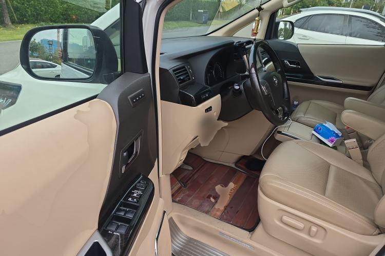 Used Toyota Alphard 2012 3.5L Luxury Edition
