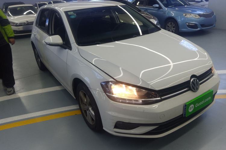 Used Volkswagen Golf 2018 1.6L Automatic Fashion Model

