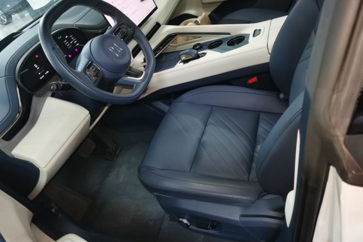 Used Zeekr 001 2025 YOU Edition 100 kWh All-Wheel Drive Left Front Seat