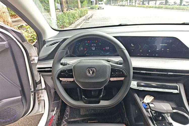 Used CHANGAN Eado 2023 Changan Edition PLUS Blue Whale NE 1.4T GDI DCT Prestige Version