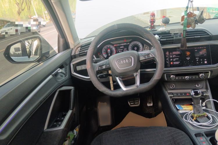 Used Audi Q3 2021 40 TFSI Fashion Dynamic Model