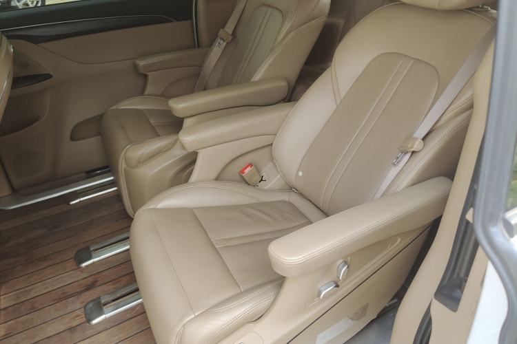 Used Buick GL8 2021 ES Landtrek 653T Smart Luxury Model
