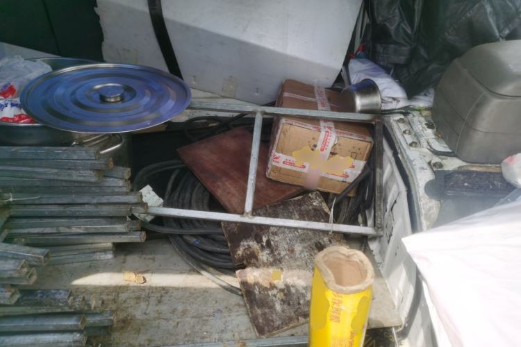 Used Jinbei Hiace 2014 2.0L 5th Generation Kuaiyunwang Business Version 4G19 Left Rear Seat