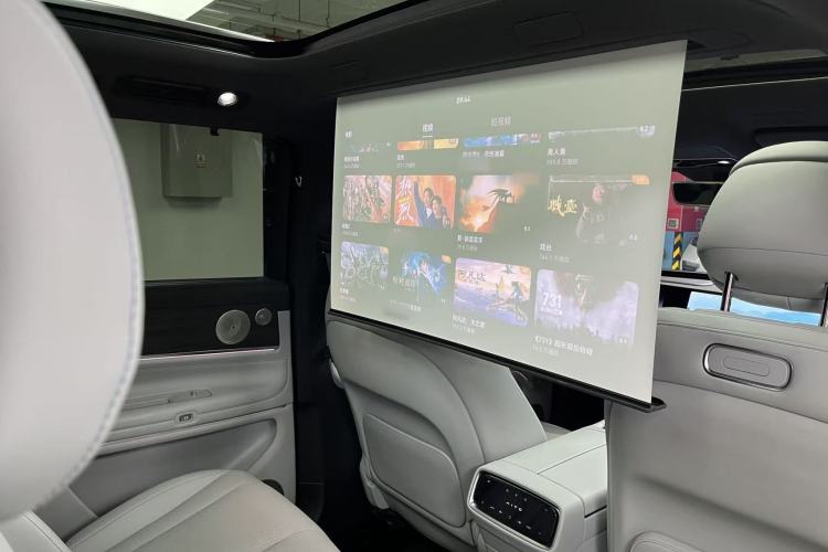 Used Hima AITO M9 2024 Range-Extended Ultra Version 42 kWh 6-Seater Model Interior 12