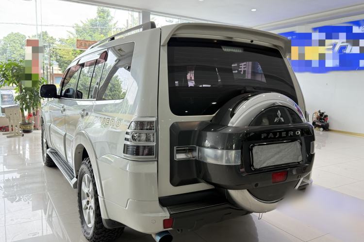 Used Mitsubishi Pajero 2019 3.0L Automatic Standard Edition
