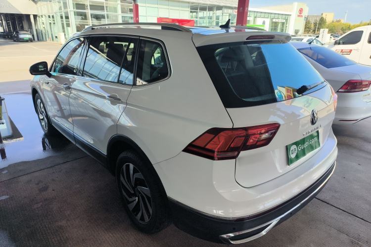 Used Volkswagen Tiguan L 2024 300TSI Automatic Two-Wheel Drive Smart Edition Rear Left 45 Deg