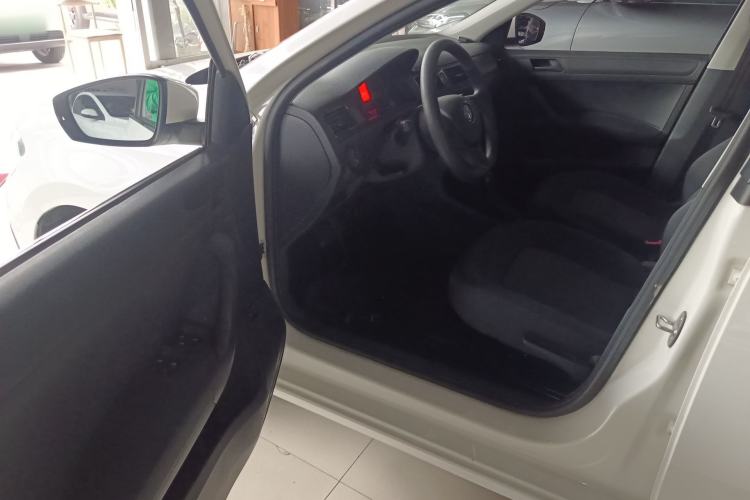 Used Volkswagen Santana 2019 1.5L Automatic Fashion Edition China V Standard Driver Seat