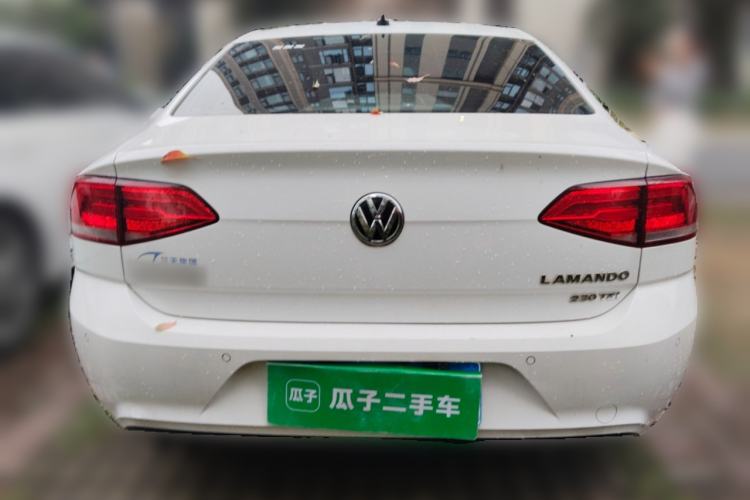 Used Volkswagen Lamando 2017 230TSI DSG Fashion Edition
