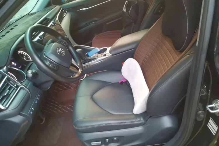 Used Toyota Camry 2019 Revised Version 2.0G Luxury Edition
