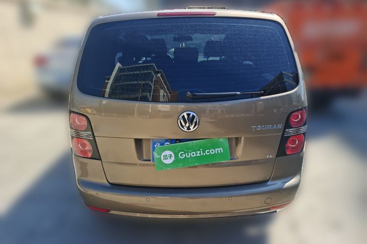 Used Volkswagen Touran 2015 1.4T Manual Fashion Edition 5-Seater Rear