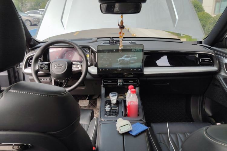 Used GAC Trumpchi GS8 2022 Dual-Engine Series 2.0TM Two-Wheel Drive Prestige Edition (7 Seats)
