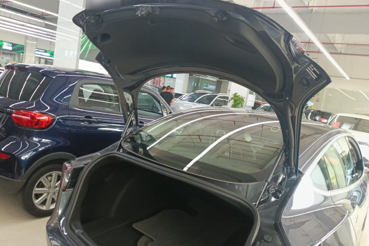 Used Tesla Model 3 2019 Standard Range Rear-Drive Upgraded Version
