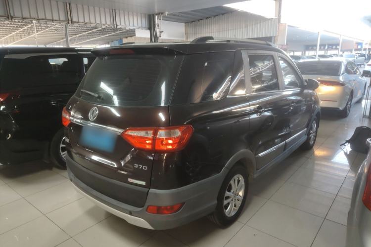 Used Dongfeng Fengon 370 2016 1.5L Manual Luxury Version SFG15-05 7 Seats