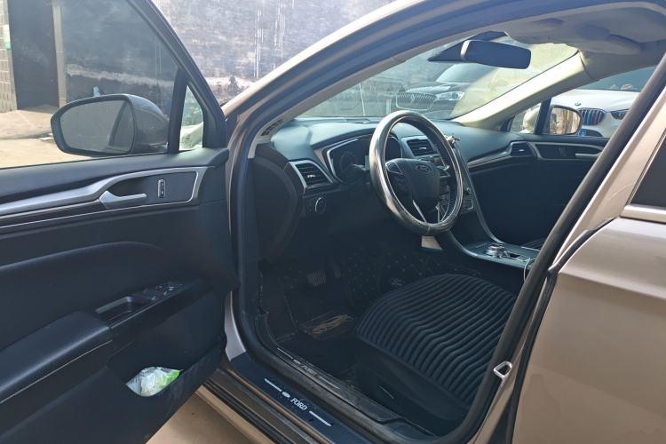 Used Ford Mondeo 2017 EcoBoost 180 Luxury Model Driver Seat