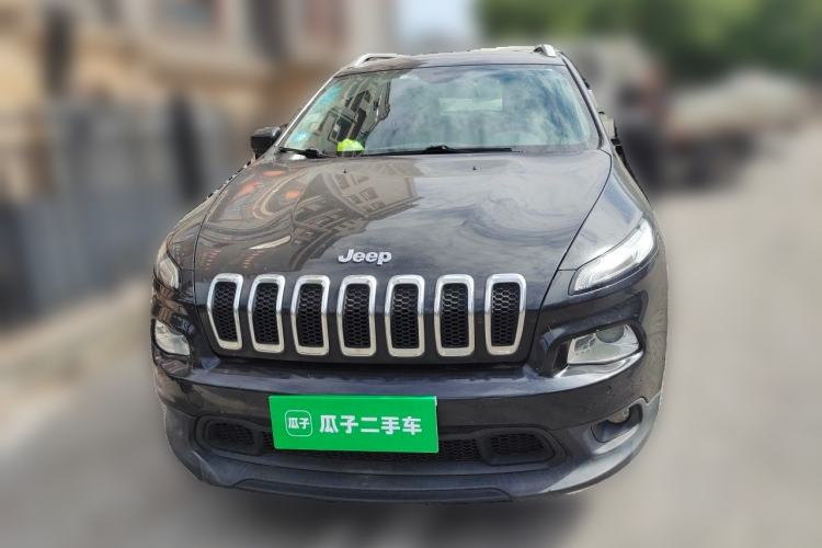 Used Jeep Cherokee 2016 2.4L Leading Edition
