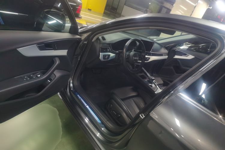 Used Audi A4L 2022 40 TFSI Fashion Dynamic Model