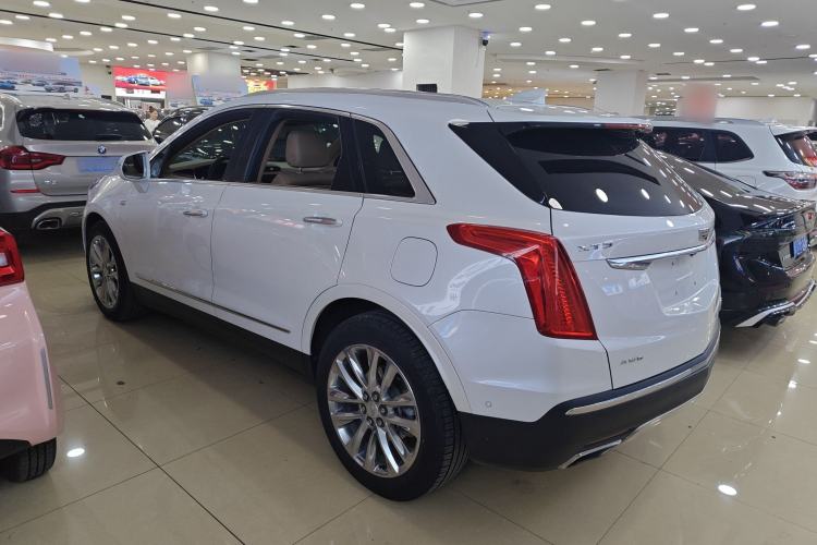 Used Cadillac XT5 2018 28E 4x4 Platinum Edition
