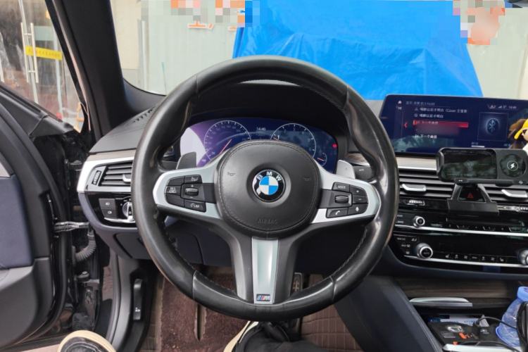 Used BMW 5 Series 2019 530i M Sport Package Steering Wheel
