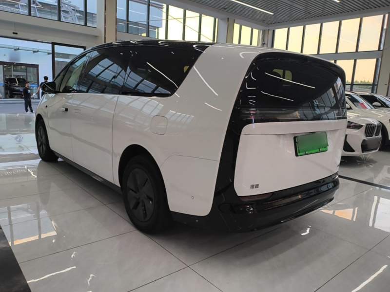 Used Li Auto MEGA 2024 Ultra Model — 4