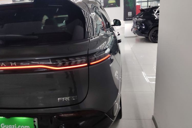 Used VOYAH FREE 2025 318 318 km Rear-Drive Touring Edition Right Rear Taillight