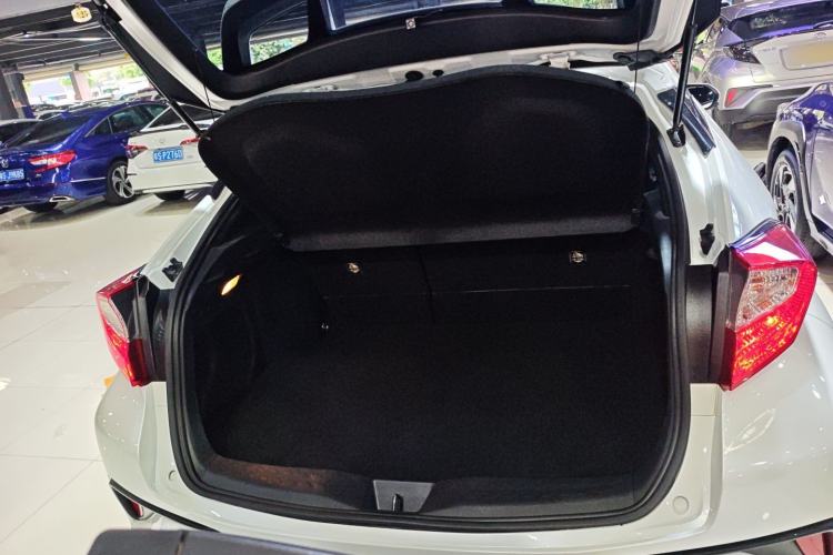 Used Toyota C-HR 2022 2.0L Leading Edition
