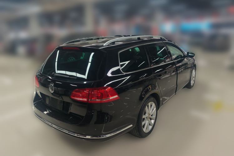 Used Volkswagen Magotan 2012 Travel Edition 2.0 TSI Comfort Version Rear Right 45 Deg