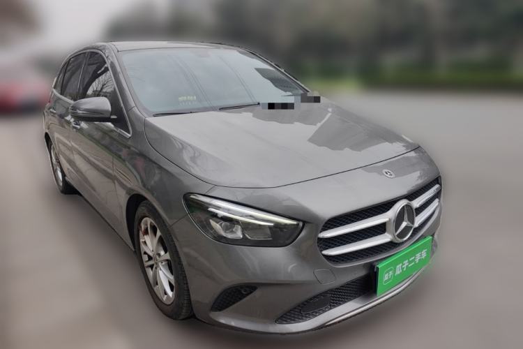 Used Mercedes-Benz B-Class 2021 B 200 Fashion Model Front Right 45 Deg