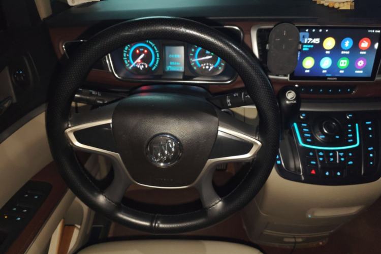 Used Buick GL8 2014 2.4L CT Luxury Business Comfort Edition
