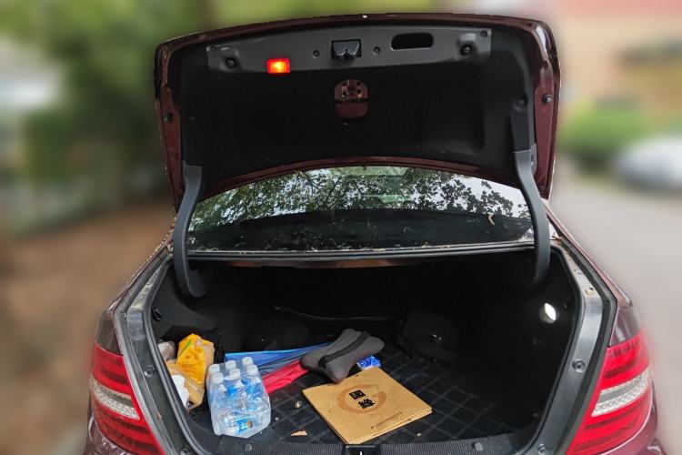 Used Mercedes-Benz C-Class 2011 C 200 CGI Fashion Model Trunk