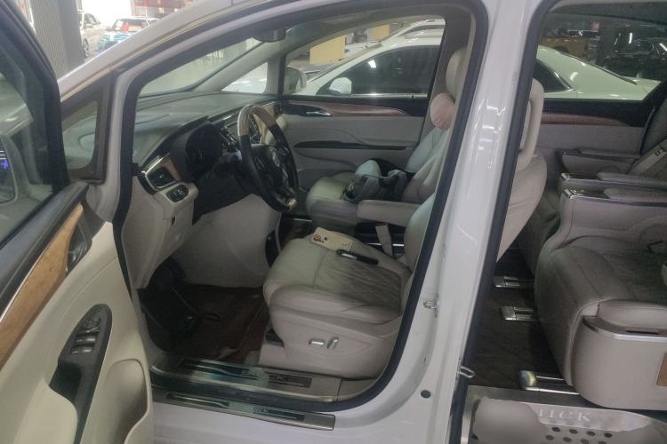 Used Buick GL8 2018 ES 28T Comfort Model China VI Standard