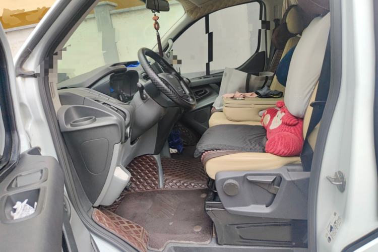 Used Ford Transit 2020 2.0T Diesel Multi-Function Commercial Vehicle Mid-Chassis Low-Roof Design with Dual Rear Doors Meeting China VI Emission Standards