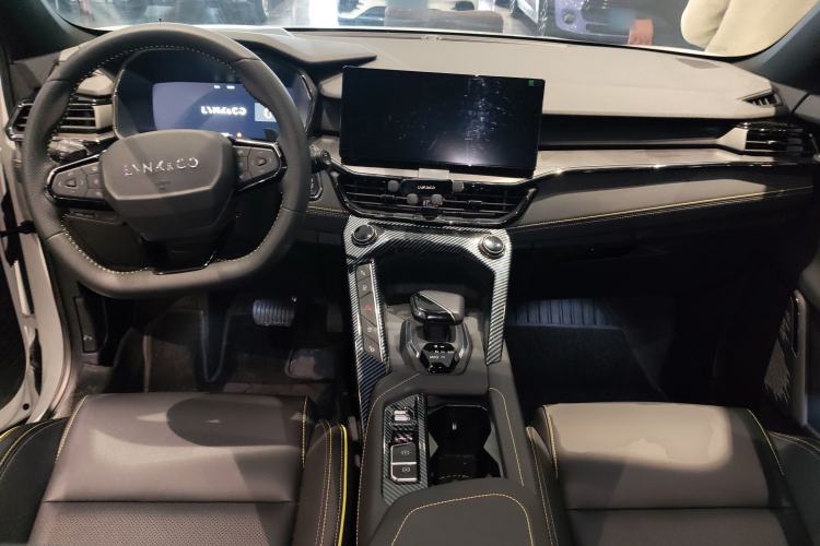 Used Lynk & Co 06 2023 Remix 1.5T Dynamic Halo