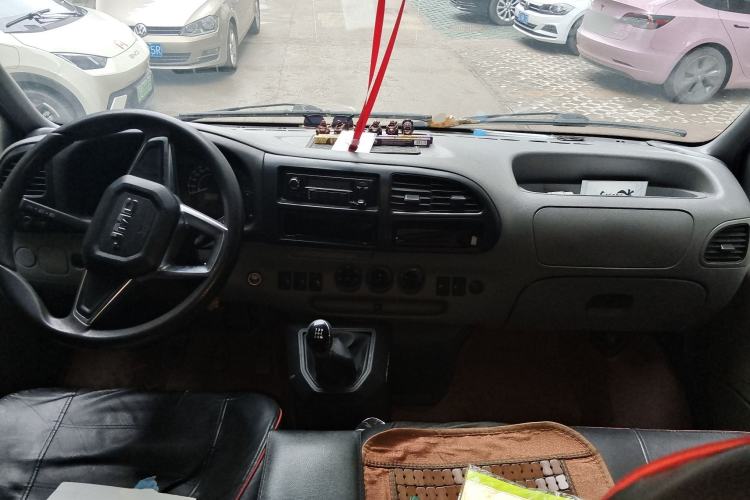 Used JMC Transit 2017 2.8T Commercial Version Short Wheelbase Mid-Roof 6/7/8-Seater JX493