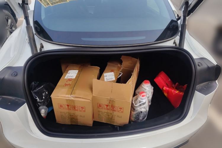 Used Tesla Model 3 2025 Rear-Wheel-Drive Version
