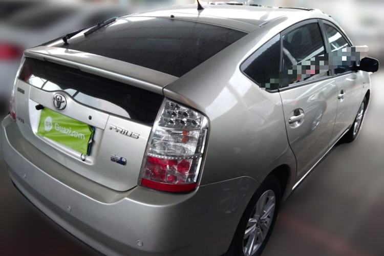 Used Toyota Prius 2005 1.5L Fabric-Seated Version
