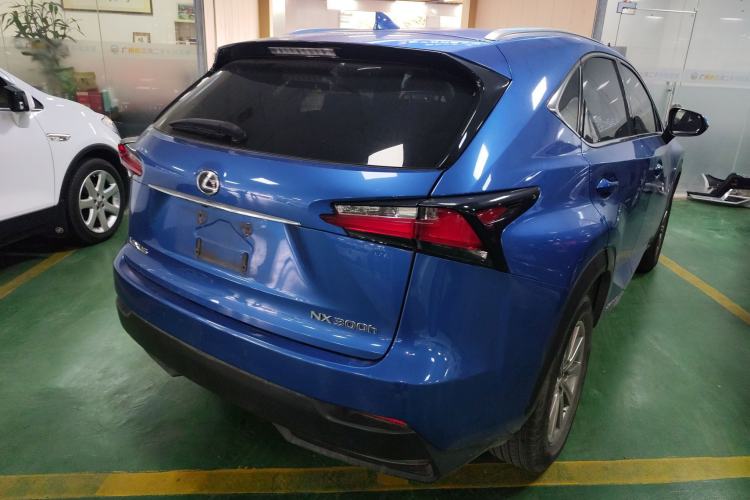 Used Lexus NX 2015 300h Front-Drive Fēngshàng Edition