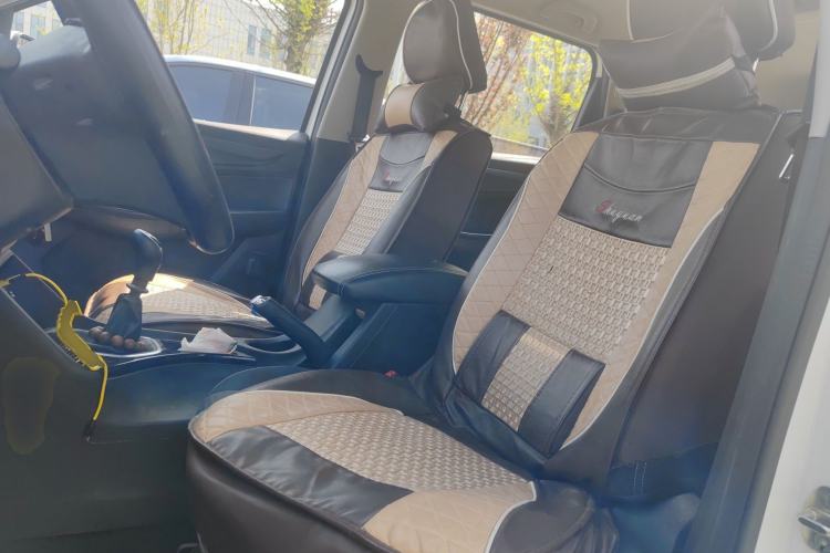 Used Baojun 730 2019 1.5T Manual Fashion Model 7-seater China VI
