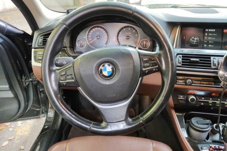 Used BMW 5 Series 2017 525Li Leading Model
