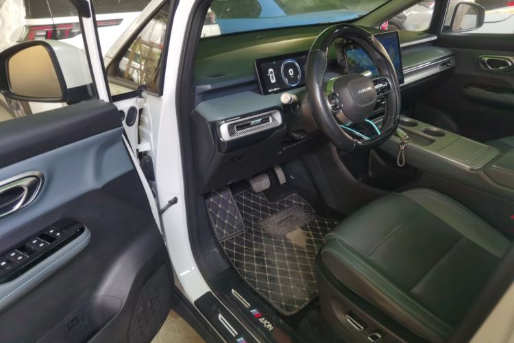 Used AION Y 2023 Younger Star Edition